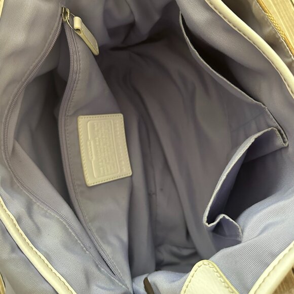 Coach signature Kyra Messenger Bag Crossbody EUC Style #16557 - Picture 8 of 12